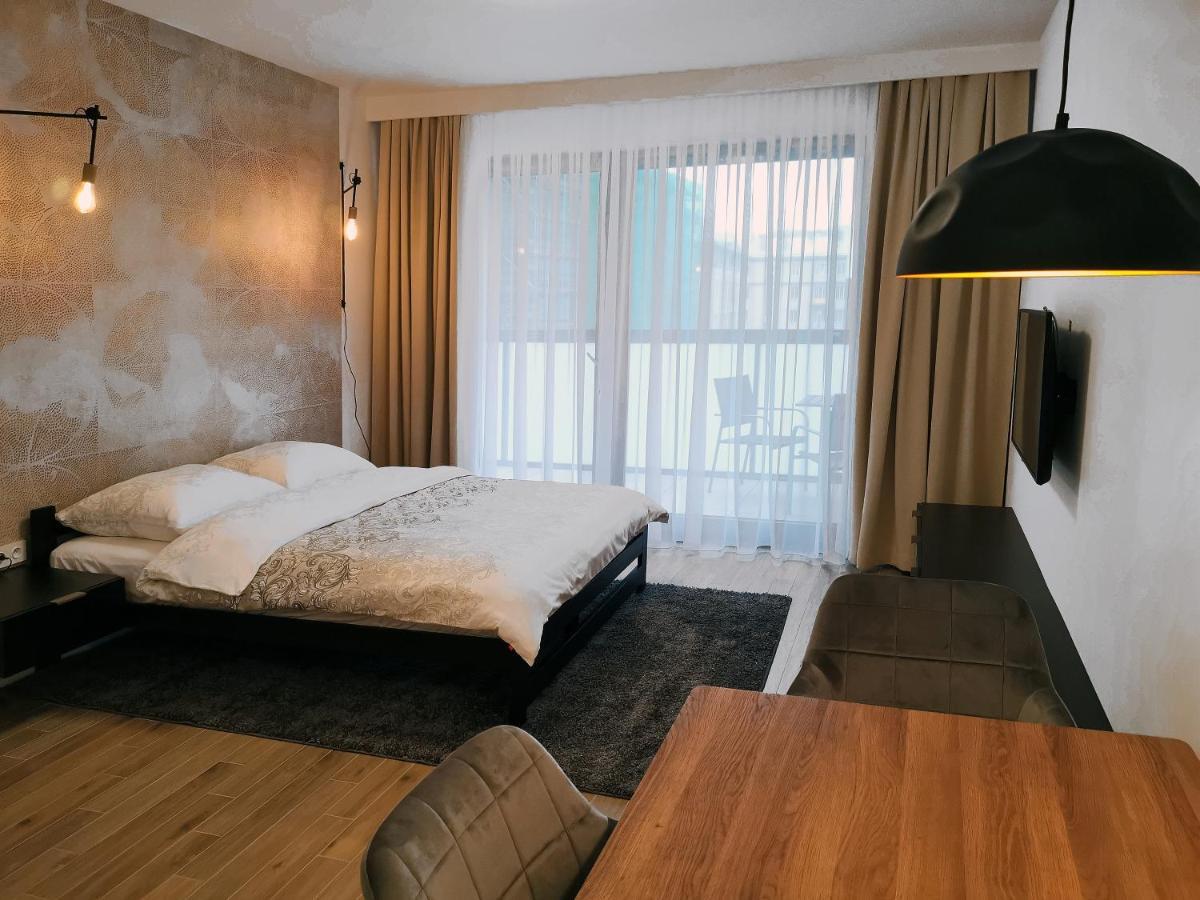Come&Stay Apartments Wola วอร์ซอ ภายนอก รูปภาพ
