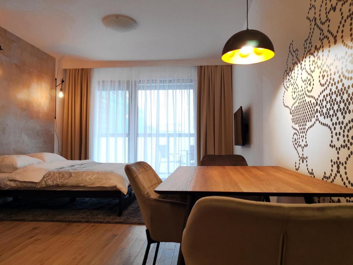 Come&Stay Apartments Wola วอร์ซอ ภายนอก รูปภาพ