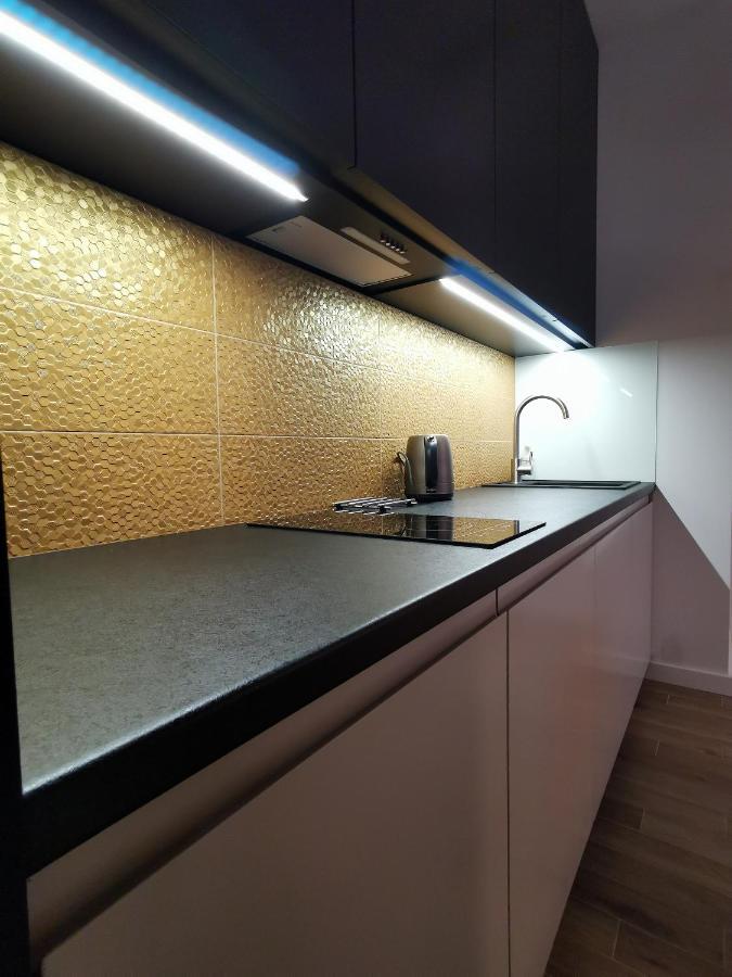 Come&Stay Apartments Wola วอร์ซอ ภายนอก รูปภาพ